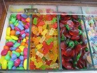 Gozokiak neurriz jan behar dira